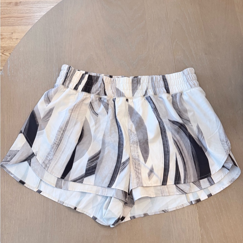 CALIA by Carrie Underwood Gray and White Athletic Shorts
